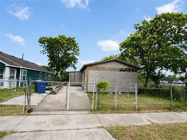 2821 Nogales Street, Corpus Christi, TX 78405