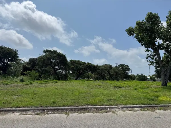 605 N Mccampbell Street, Aransas Pass, TX 78336