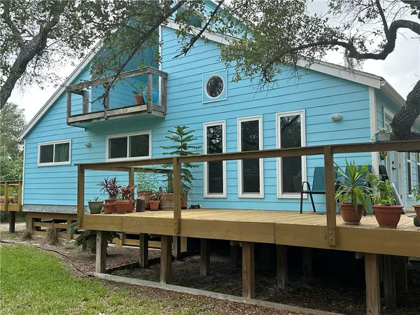 24 Twelfth St. (lamar), Rockport, TX 78382