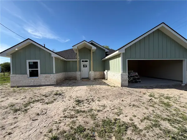 228 E Ailsie Avenue, Kingsville, TX 78363