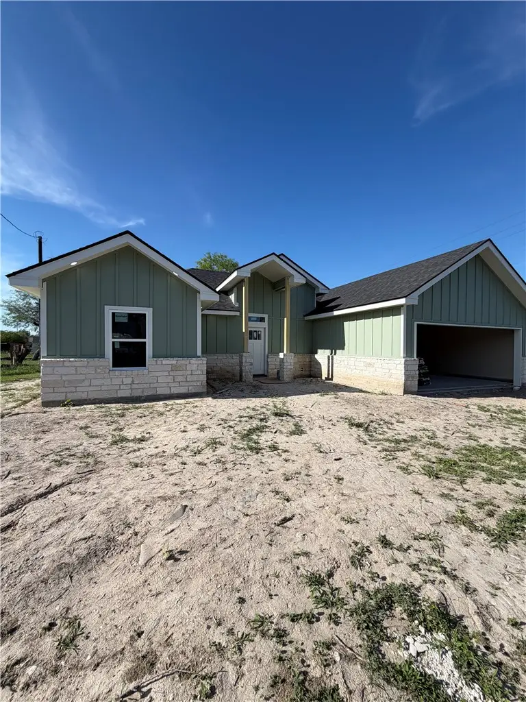 228 E Ailsie Avenue, Kingsville, TX 78363 - #3