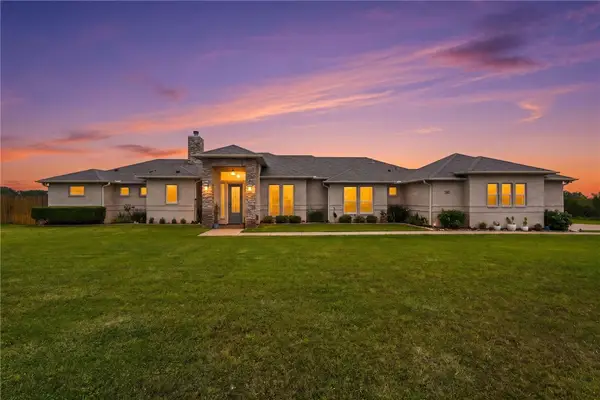 318 House Avenue, Sandia, TX 78383