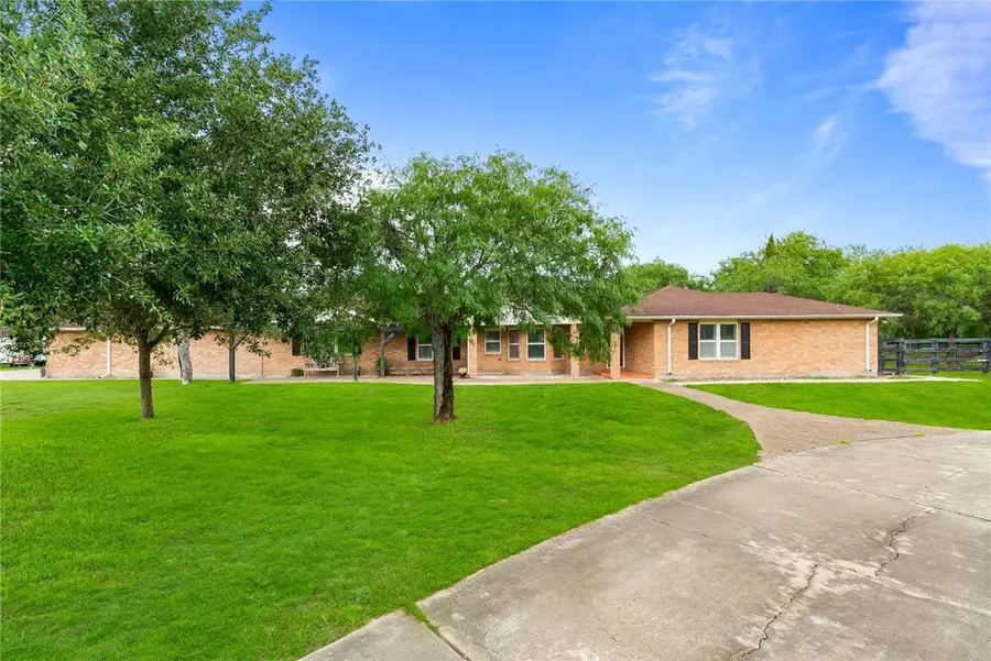 4662 County Road 2221, Odem, TX 78370 - #2