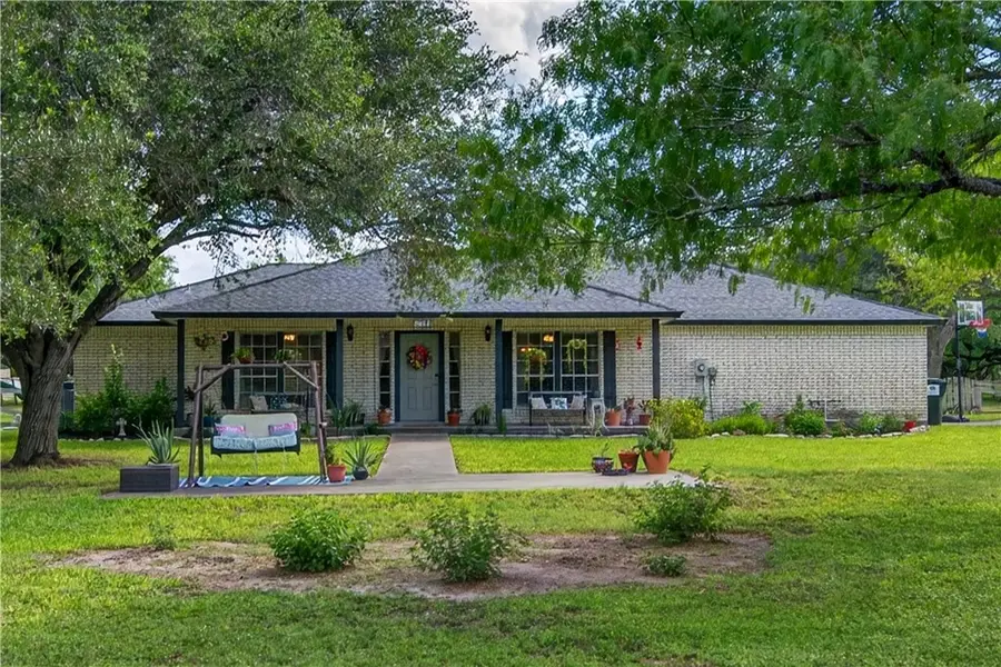 5729 Santa Clara Drive, Robstown, TX 78380 - #2