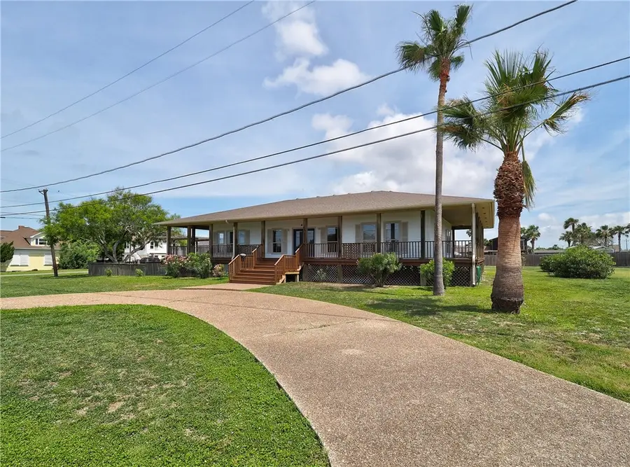 414 E Bayview Boulevard, Portland, TX 78374 - #2