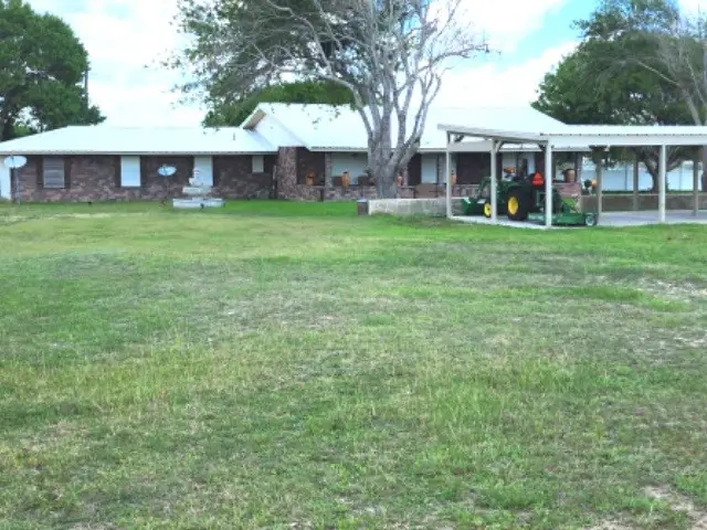 177 Schirmer, Woodsboro, TX 78393 - #1