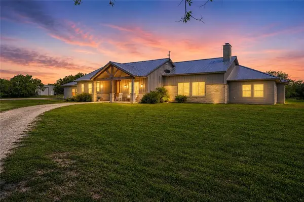 6137 Main, Mathis, TX 78368