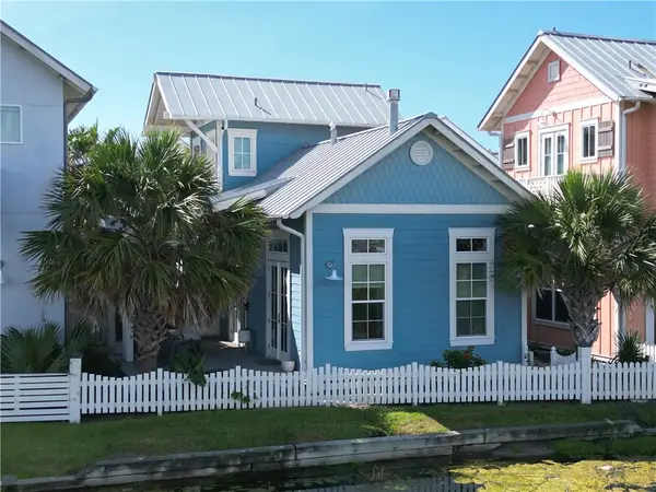 600 Center Square North #7, Port Aransas, TX 78373