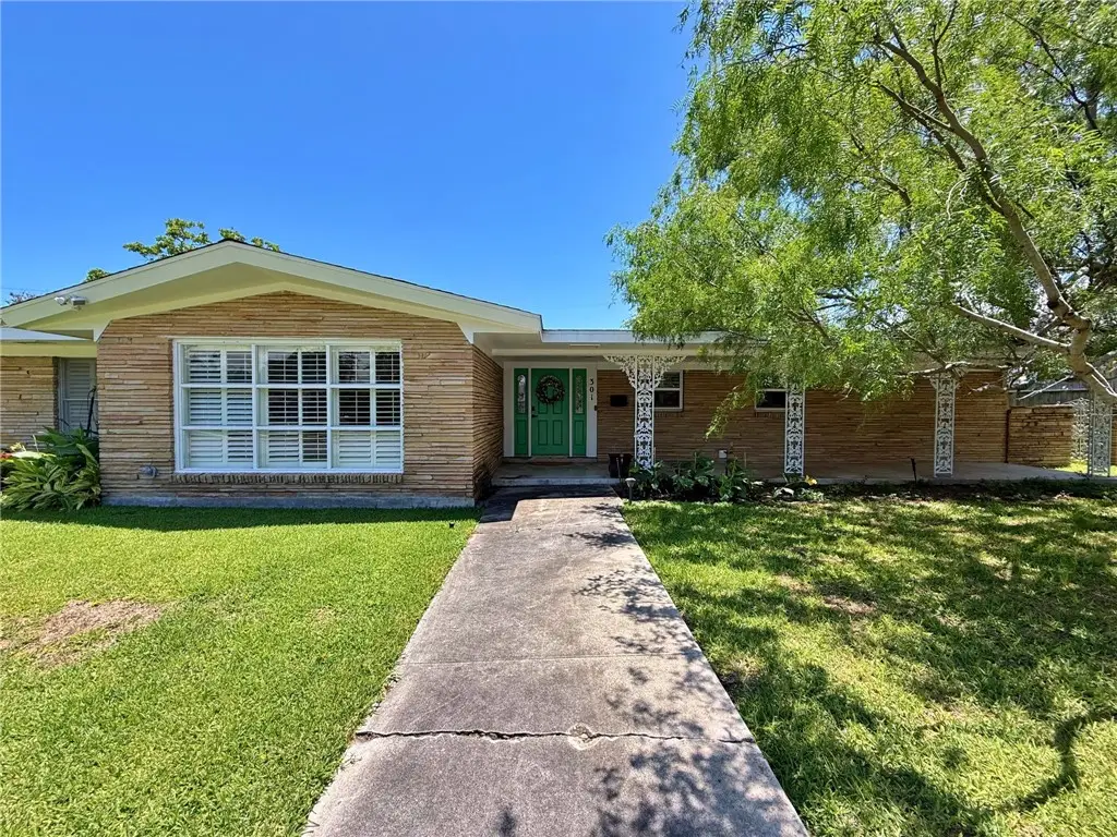 301 Bermuda Place, Corpus Christi, TX 78411 - #1