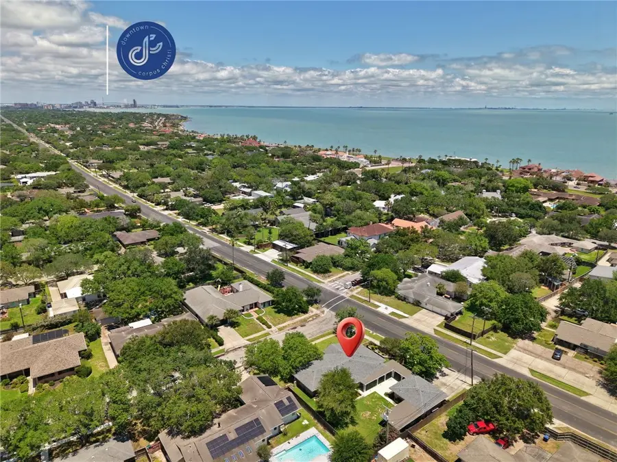 301 Bermuda Place, Corpus Christi, TX 78411 - #3