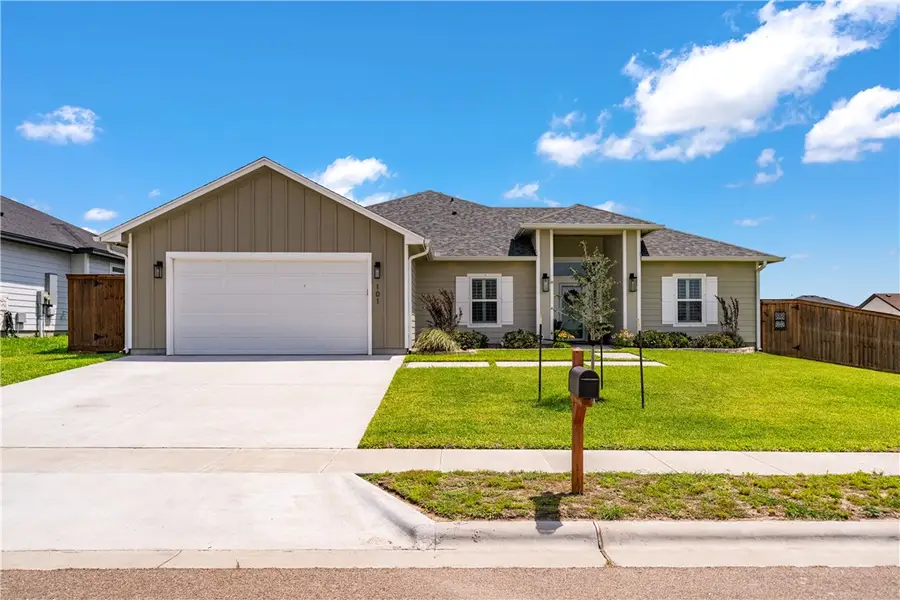 101 Webb Street, Odem, TX 78370 - #2