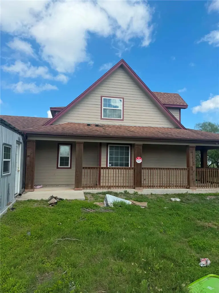 726 N Avenue B, Bishop, TX 78343 - #2