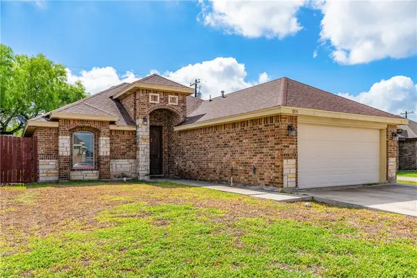1996 Laurel Street, Kingsville, TX 78363