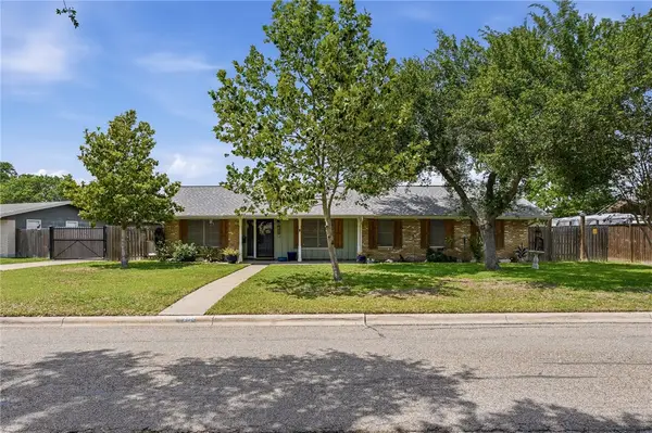 143 N Janin Circle, Portland, TX 78374