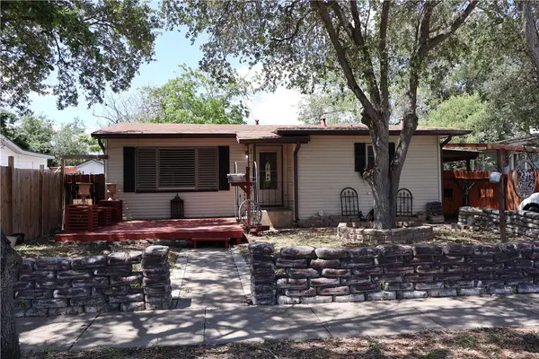 2217 Roslyn Street, Corpus Christi, TX 78416