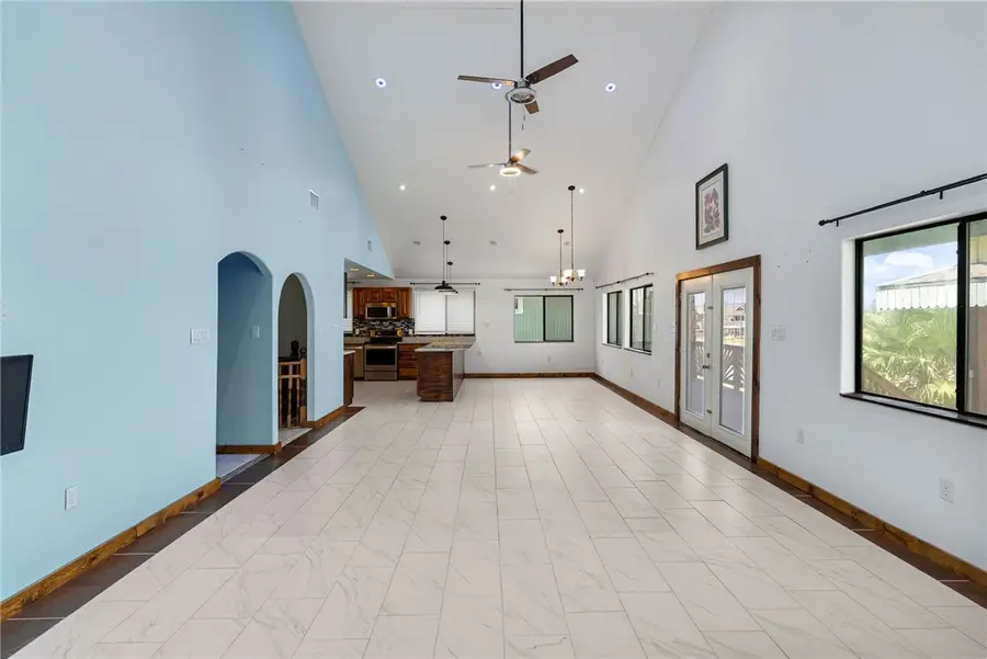 720 S Magnolia Street, Rockport, TX 78382 - #2