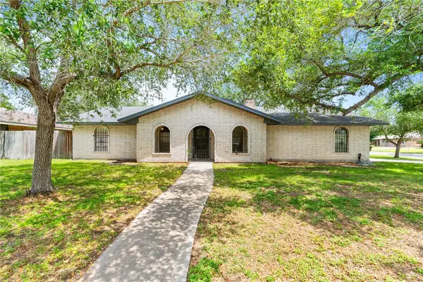 10702 Glenwood Street, Corpus Christi, TX 78410