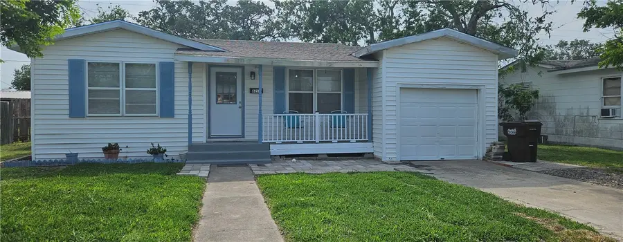 621 S Lantana Drive, Kingsville, TX 78363 - #2