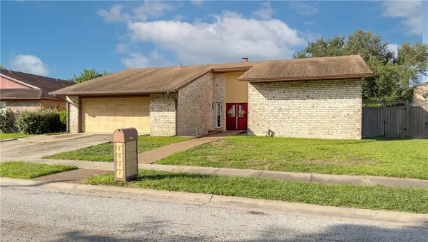 4821 Goldeneye Drive, Corpus Christi, TX 78413