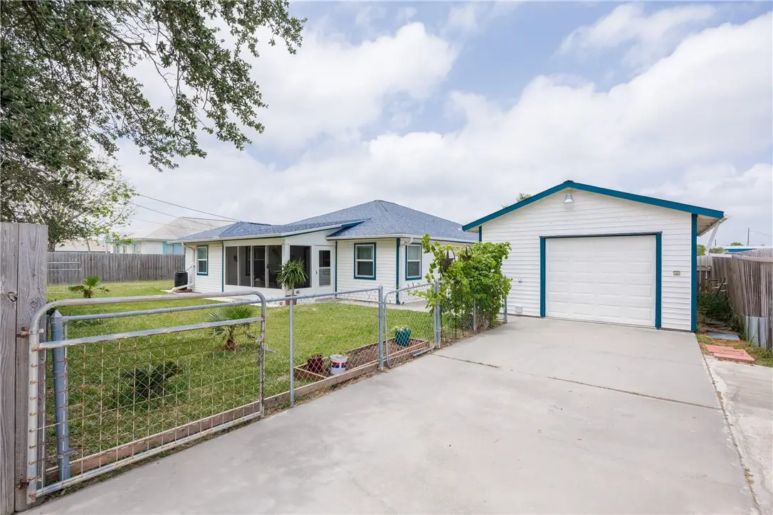 214 Rattlesnake Point Road, Rockport, TX 78382 - #1
