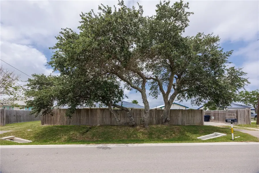 214 Rattlesnake Point Road, Rockport, TX 78382 - #2