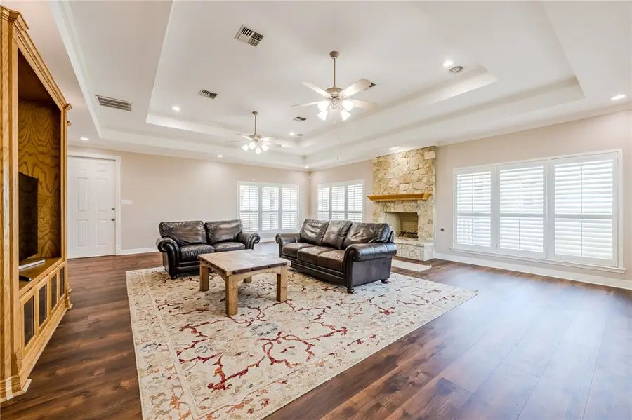 625 W County Road 303, Orange Grove, TX 78372 - #2