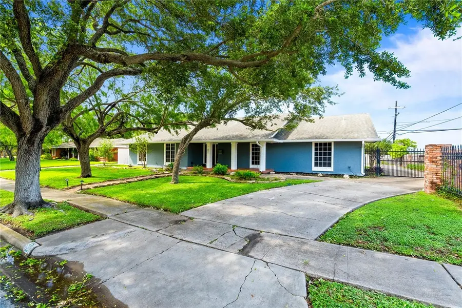 2 Camden Place, Corpus Christi, TX 78412 - #2