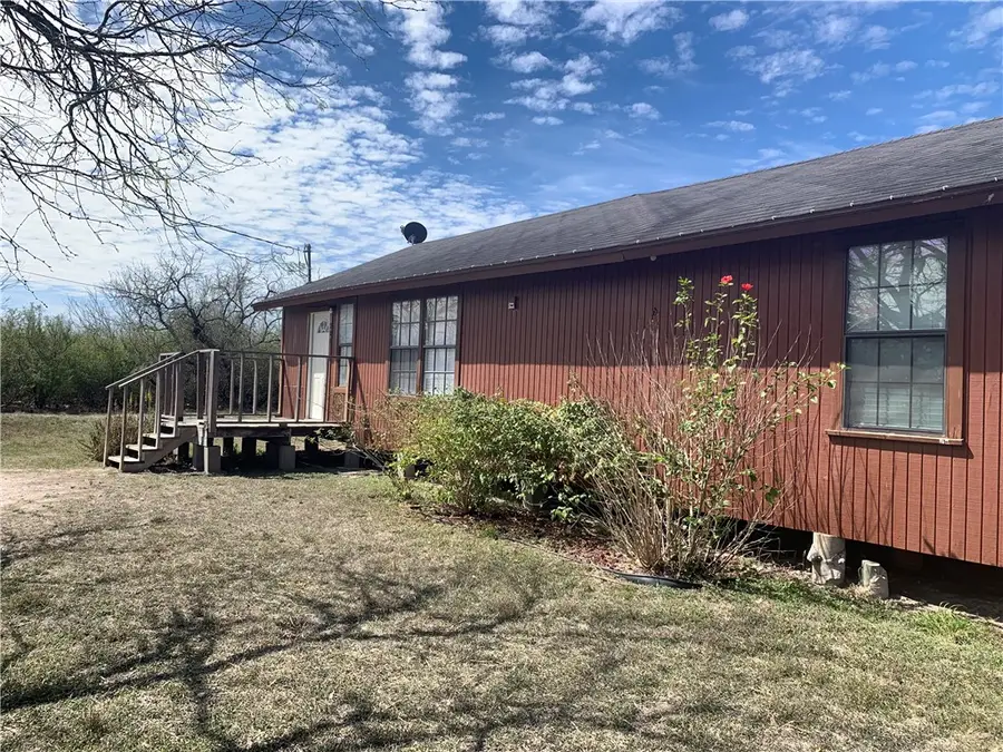 200 County Road 3211, Orange Grove, TX 78372 - #2
