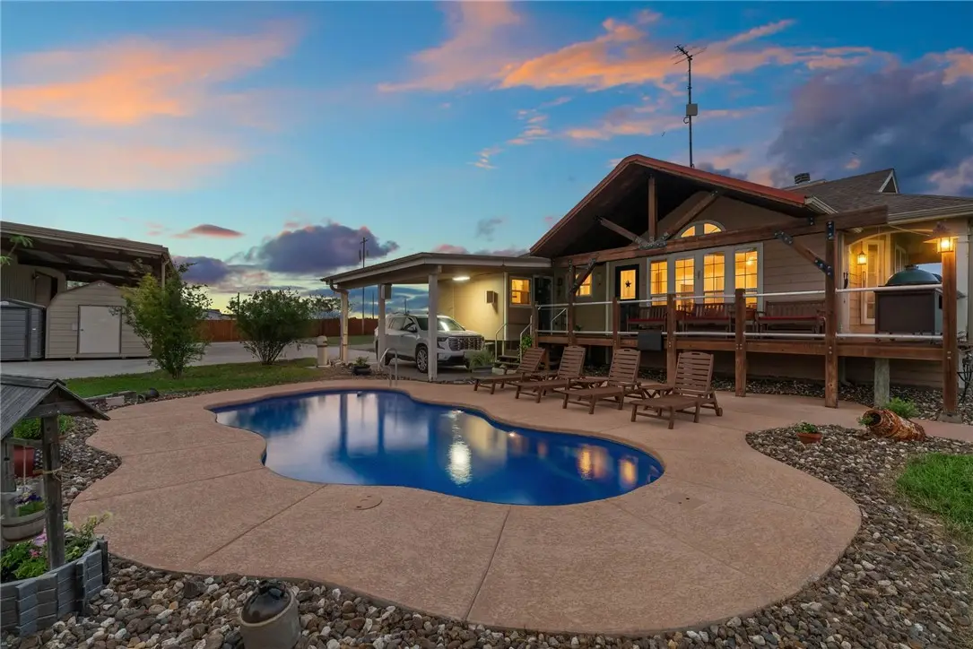 318 County Road 3032, Orange Grove, TX 78372 - #1