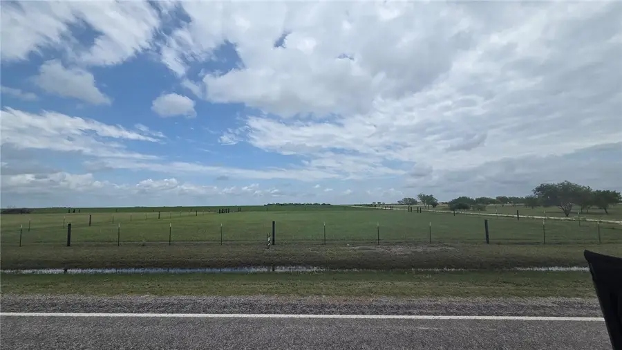 000 County Rd 70, Bishop, TX 78343 - #2
