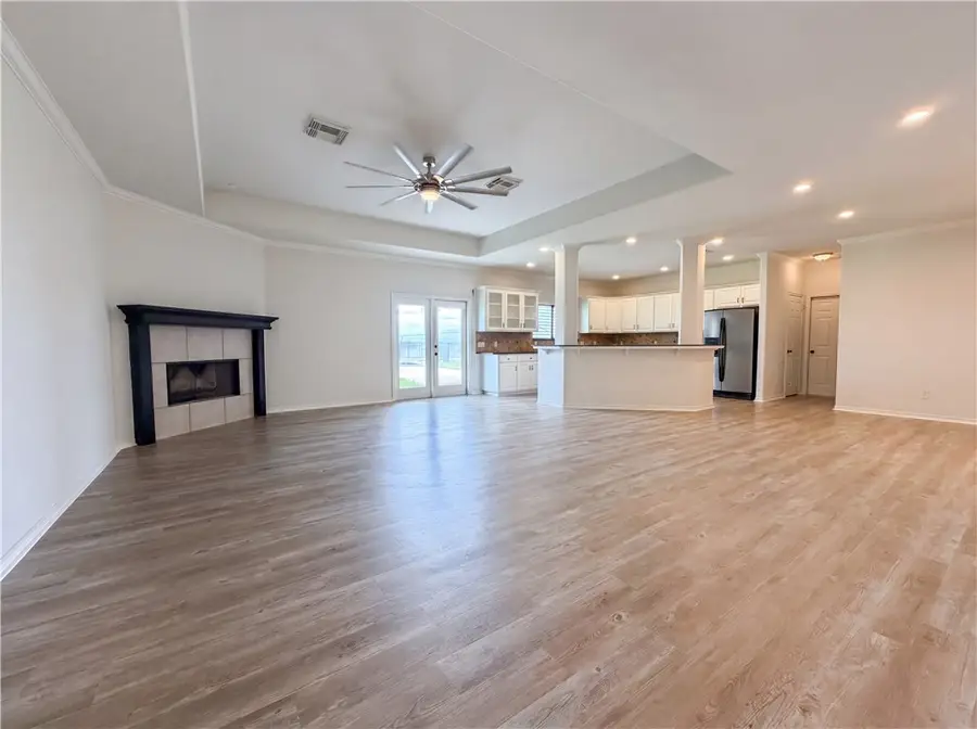 6041 King, Corpus Christi, TX 78414 - #3