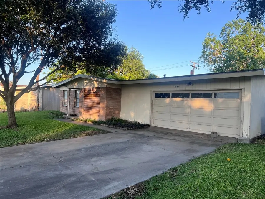 1013 Dolphin Place, Corpus Christi, TX 78411 - #2