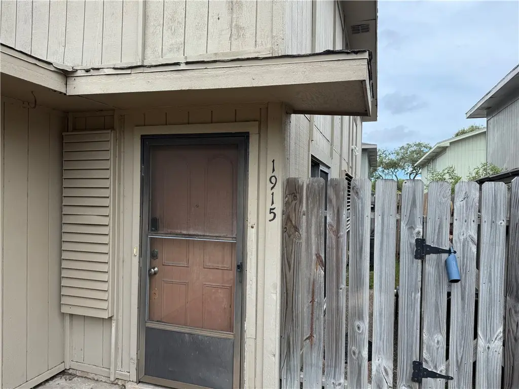 1915 Hidden Way #3, Corpus Christi, TX 78412 - #1