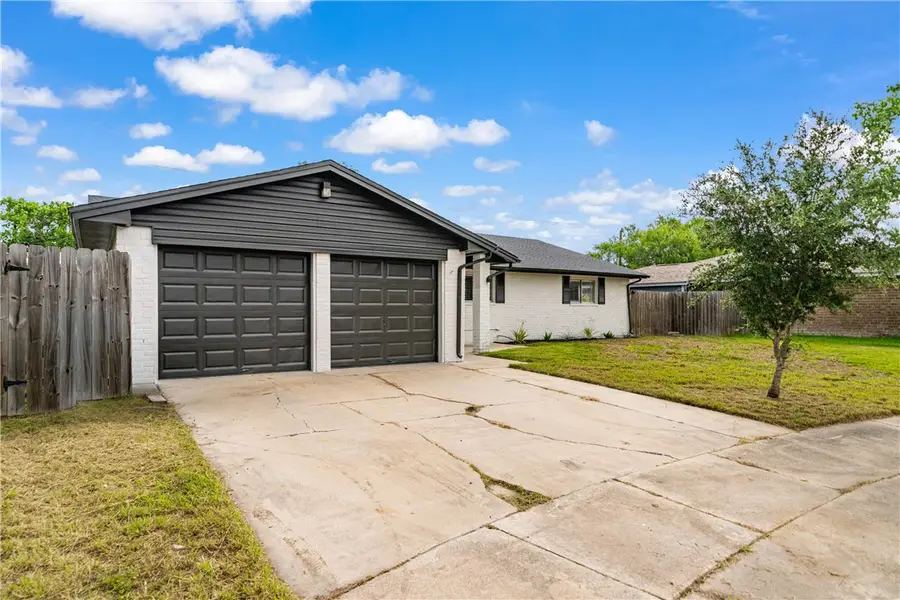 3610 Swiss Drive, Corpus Christi, TX 78415 - #3