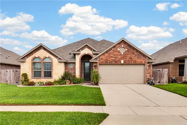 2226 Pajaro, Corpus Christi, TX 78414