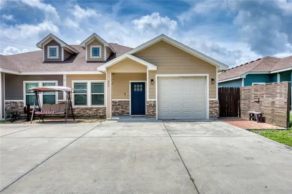 302 Cooper Road #E2, Odem, TX 78370