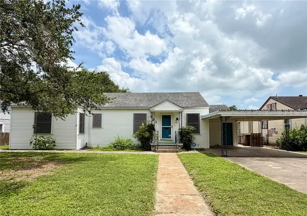923 W Alice Avenue, Kingsville, TX 78363