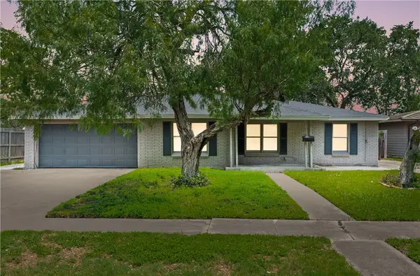 618 Grant Pl Place, Corpus Christi, TX 78411