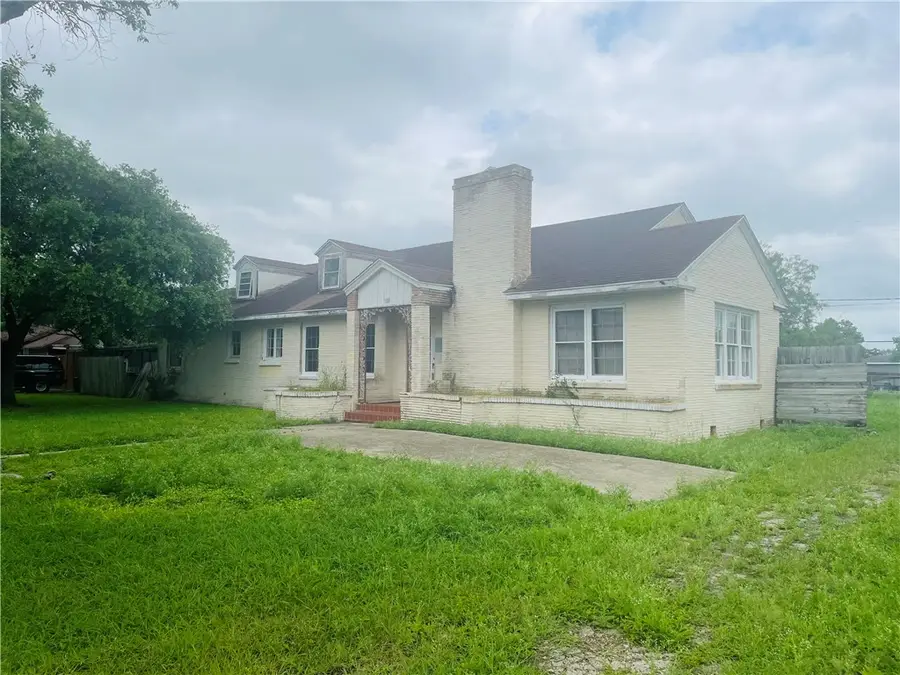 626 Fetick Avenue, Taft, TX 78390 - #2