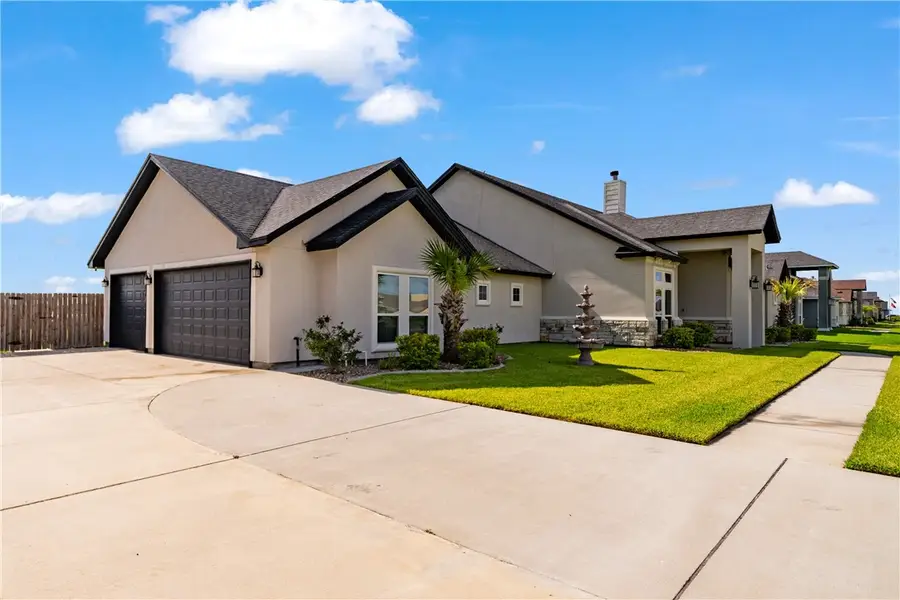 2258 Loxley Drive, Corpus Christi, TX 78415 - #2