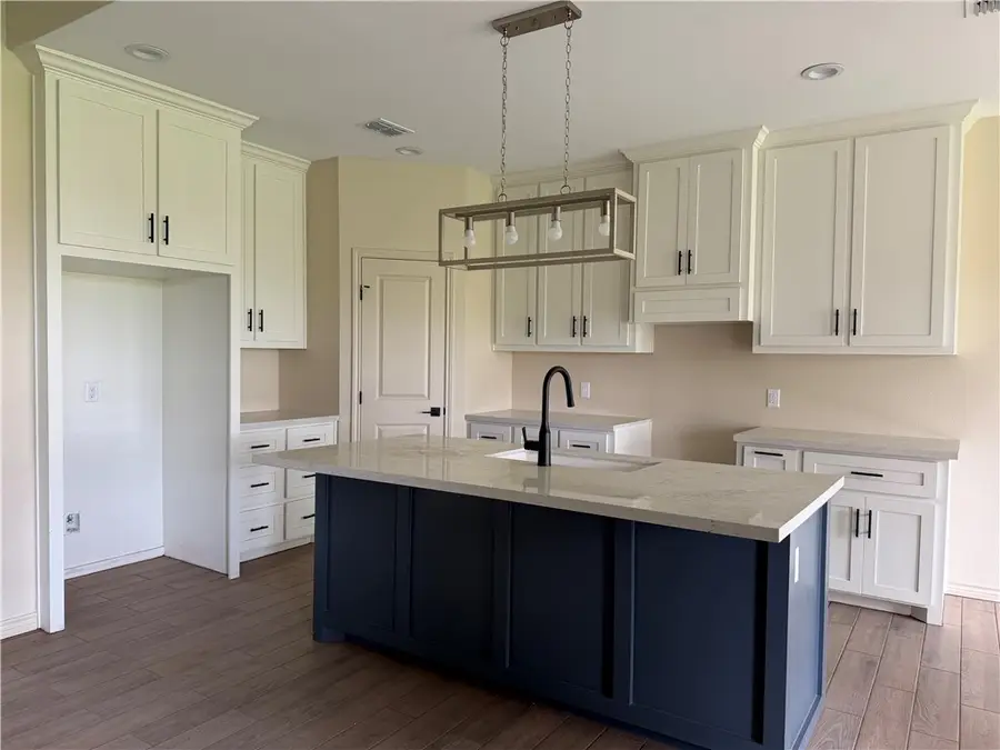 Address Withheld By Seller, Alice, TX 78332 - #2