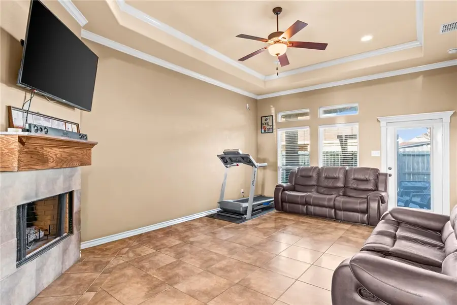 3930 Amadas Drive, Corpus Christi, TX 78414 - #3