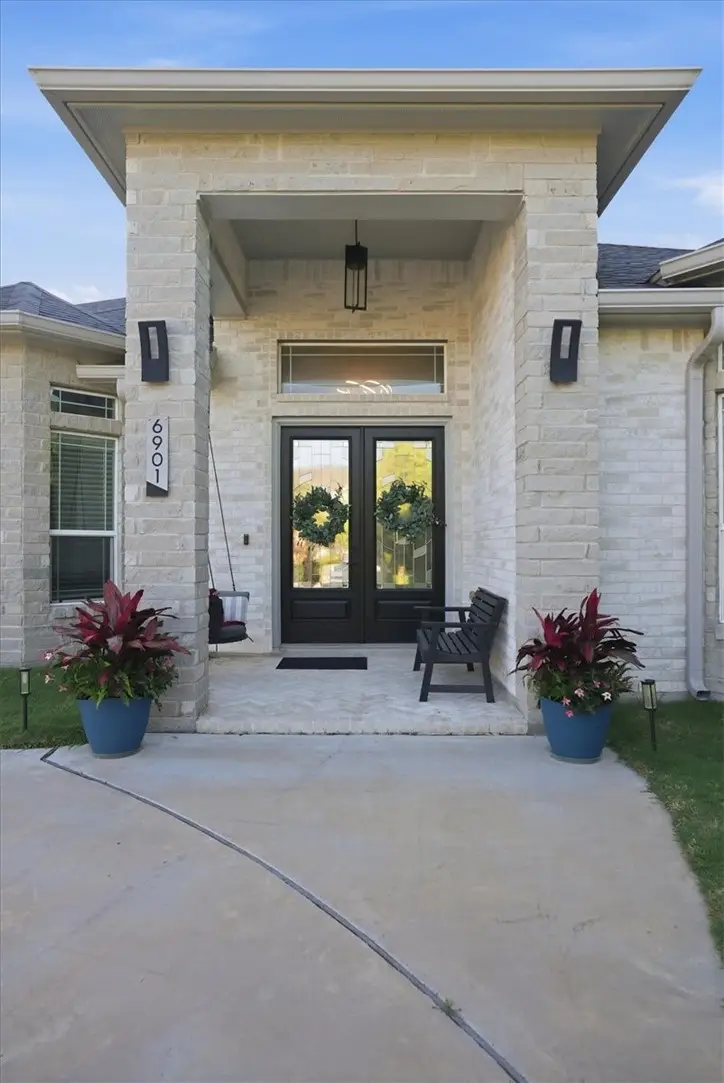 6901 Sir Lancelot Street, Corpus Christi, TX 78413 - #2