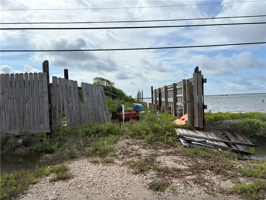 1137 Stewart Street, Corpus Christi, TX 78418 - #2