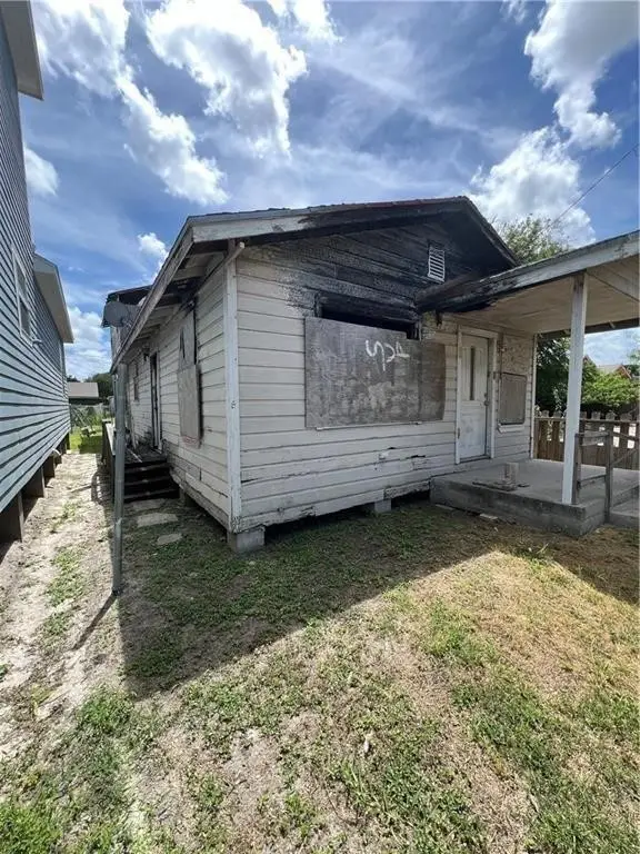 816 Mesquite Street, Robstown, TX 78380 - #2