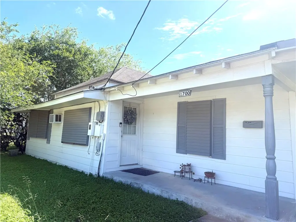 1700 S Cameron Street, Alice, TX 78332 - #1