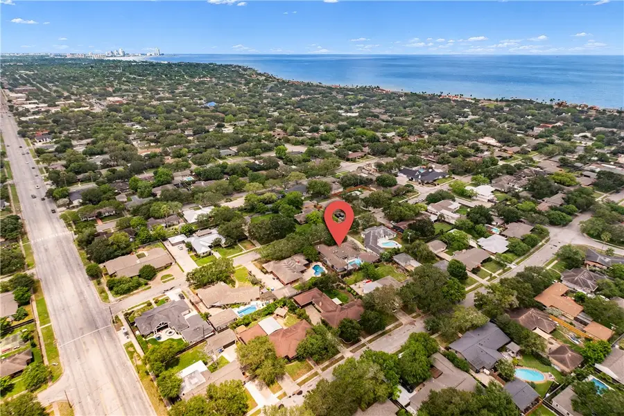 429 Bermuda Place, Corpus Christi, TX 78411 - #2