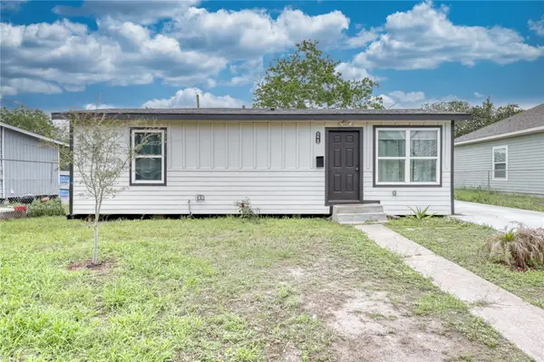 1445 Buenos Aires Street, Corpus Christi, TX 78417