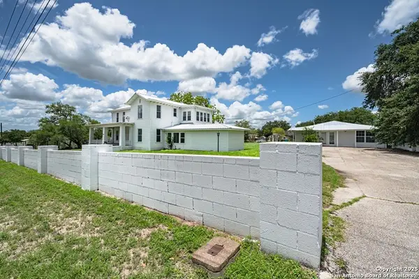 519 Fm 623 E, Pettus, TX 78146