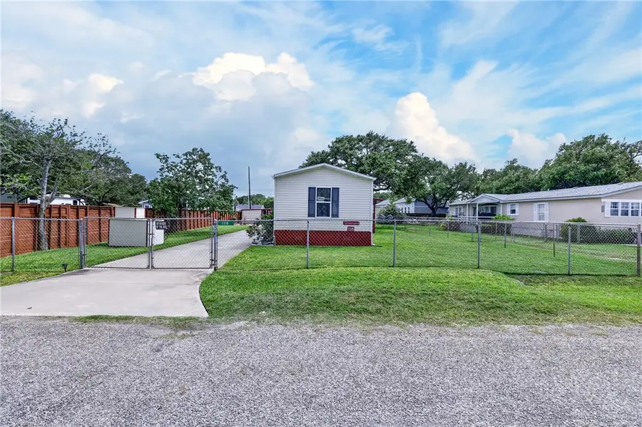 118 Sweet Bay, Rockport, TX 78382 - #2